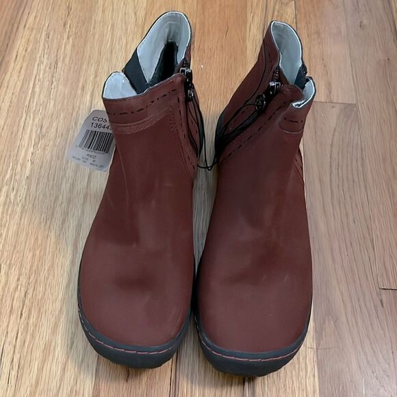 NWT JBU Juno Maroon Ankle Boots with Black Soles size 8 - Picture 4 of 8